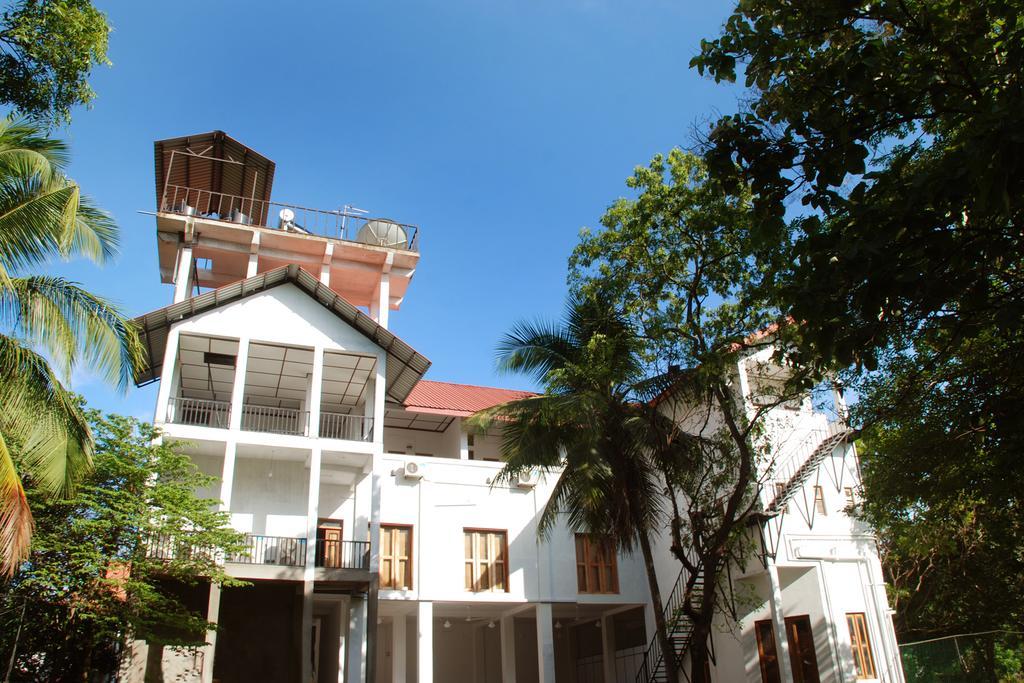 The Triangle Hotel Anuradhapura Esterno foto