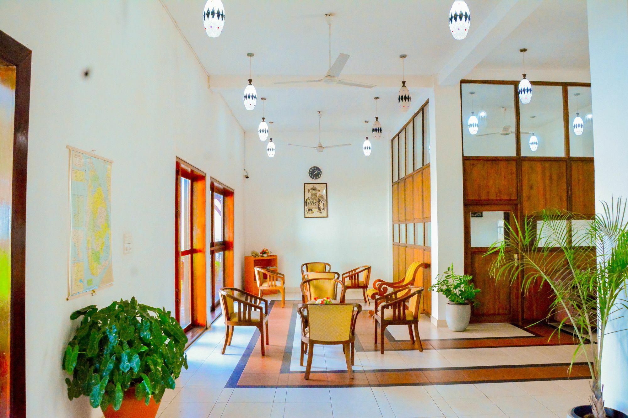 The Triangle Hotel Anuradhapura Esterno foto